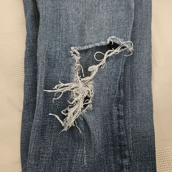 Women's Blue Distressed Jeans With Raw Hem - Picture 16 of 16